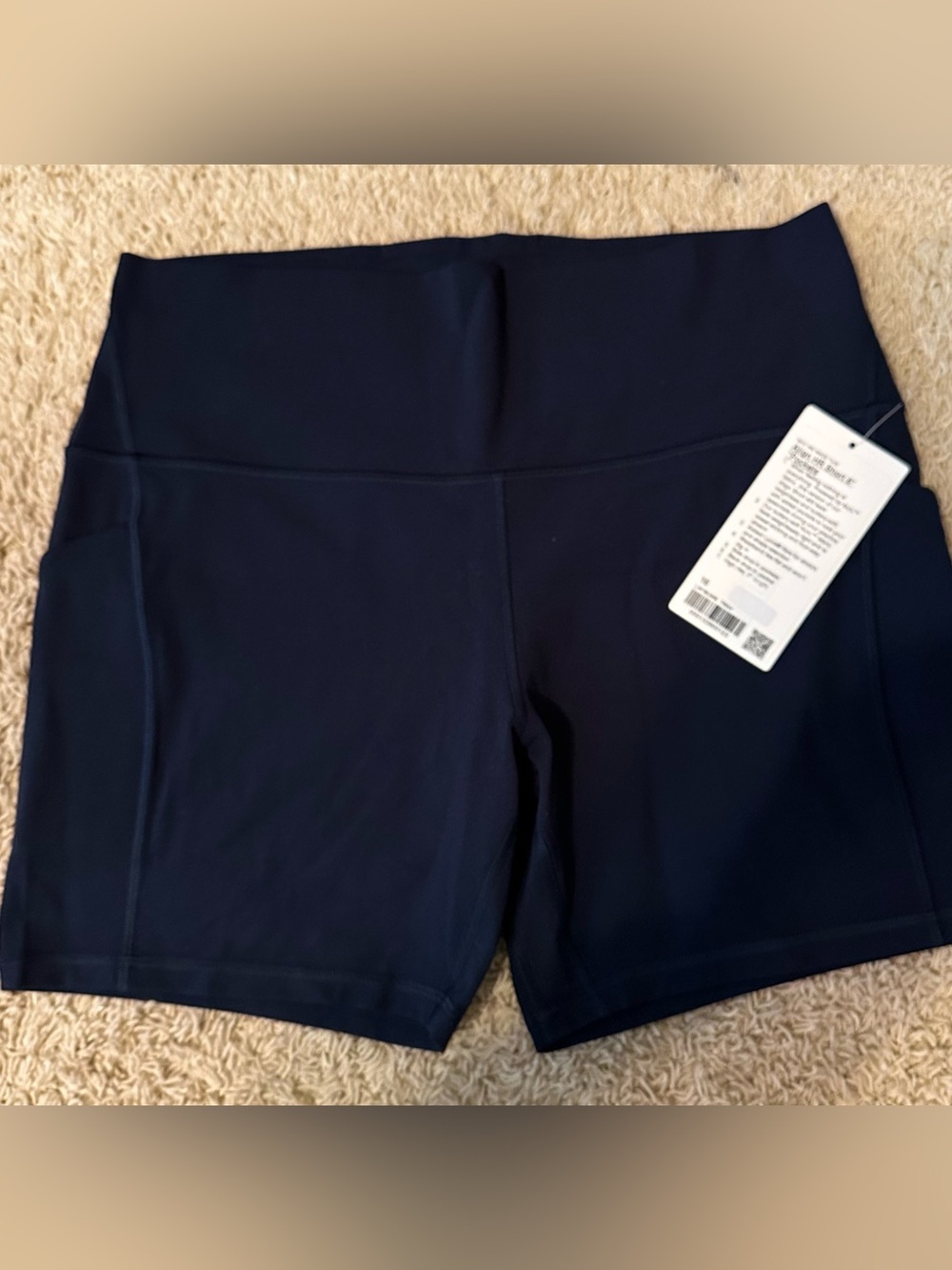 NWT LULULEMON ALIGN HIGH RISE SHORTS - Picture 3 of 6